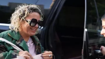 Gafas de sol Gucci Eyewear Square Frame usadas por Daniele Gates como se ve en 90 Day Fiancé: The Other Way (T05E22)