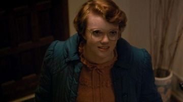 Outfits worn by Barbara Holland (Shannon Purser) as seen in Stranger Things  S01E01