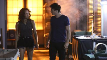 Le bracelet de Bonnie Bennett (Katerina Graham) dans The Vampire Diaries
