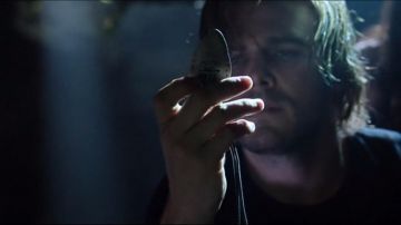 Le Hozen d'Oliver Queen (Stephen Amell) dans Arrow