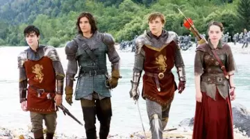 Les authentiques gants du Prince Caspian (Ben Barnes) dans le Monde de Narnia