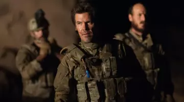 The authentic outfit of Matt Burn (Josh Brolin) in Sicario