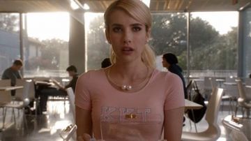 El collar Cara de Chanel Oberlin (Emma Roberts) en Scream Queens