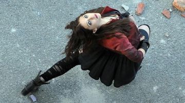 Les bottines de Scarlet Witch (Elizabeth Olsen) dans Avengers l'ère d'Ultron