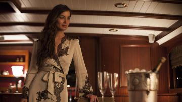 The robe Carine Gilson of Severine (Berenice Marlohe) Skyfall