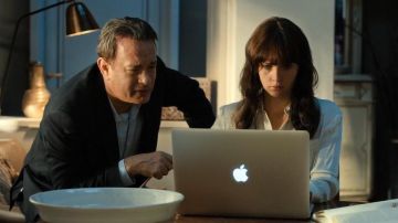 The MacBook pro 15 from Dr. Sienna Brooks (Felicity Jones) in Inferno