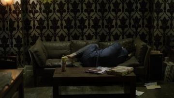 El sofá de Sherlock Holmes (Benedict Cumberbatch) en Sherlock