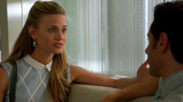 The tank top blue Band of Outsiders Paige Collins (Brooke D'orsay) on Royal Bread S08E06