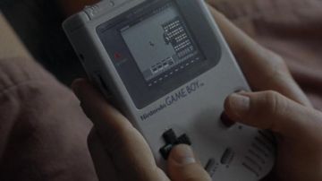 Le Nintendo Game Boy de Richard (Leonardo DiCaprio) dans La Plage