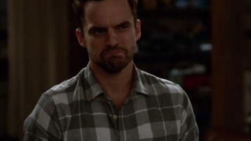 Camisa a cuadros de Mike Miller (Jake Johnson) en New Girl