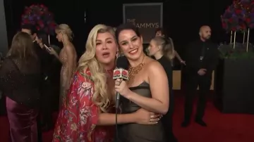 Robe Ford rétrofete portée par Donna Farizan comme on le voit dans Aujourd’hui avec Hoda et Jenna le 5 février 2024