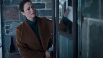 Babaton Montage Coat worn by Kat Landry (Chyler Leigh) as seen in The Way Home (S02E01)