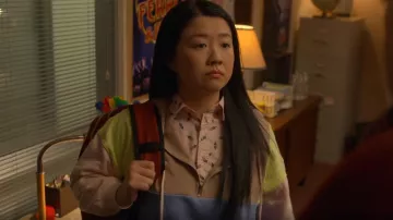 Urban Outfitters Pullover Quarter Zip Hoodie porté par Alice Kwan (Sherry Cola) dans Good Trouble (S05E16)