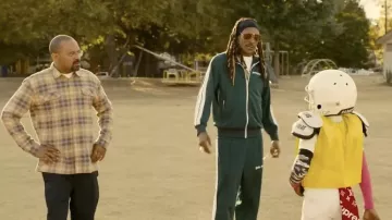 Survêtement vert forêt Palm Angels porté par Jaycen (Snoop Dogg) dans The Underdoggs