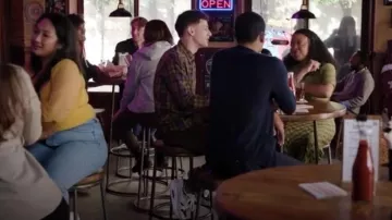 Nike Air Max 1 'Urawa 2.0' worn by Jacob Hill (Chris Perfetti) as seen in Abbott Elementary (S03E01)