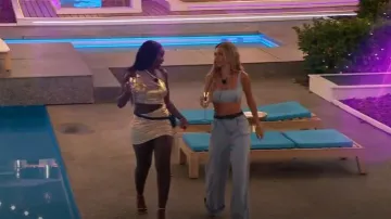 Pull&bear Den­im Crop Top worn by Joanna Chimonides as seen in Love Island: All Stars (S01E22)