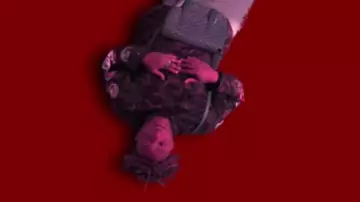 Coupe-vent blanc cassé porté par Juice Wrld dans le clip de All Girls Are The Same