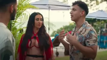 Camisa Revere de Asos Design usada por Jonathan Intriago como se ve en Couple to Throuple (T01E01)