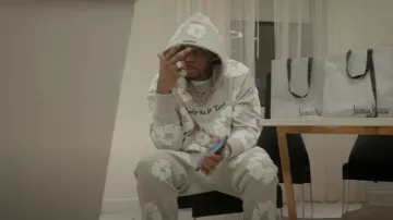 Sudadera con capucha Denim Tears x READYMADE Grey Cotton Wreath usada por Fivio Foreign in Trauma by Lil Tjay (Video oficial)