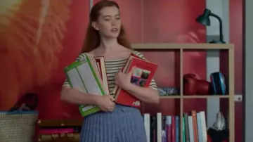 Chemisier Happiness İstanbul porté par Mia Banks (Abigail O' Regan) comme on le voit dans Spellbound (S01E23)