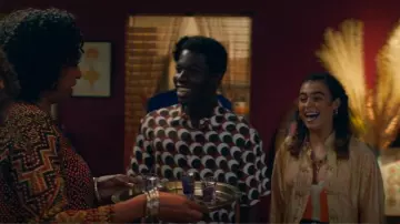 Chemise tissée imprimée Sandro portée par Jack Ryder (Sam Darius) comme on le voit dans Spellbound (S01E26)