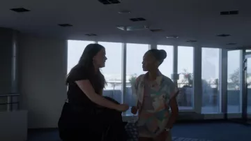 Short taille haute à imprimé graphique Forte porté par Cece Parker-Jones (Hailey Romain) dans Spellbound (S01E25)