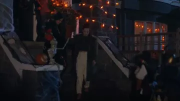 BDG Blaine High Waisted Skate Jean worn by D'Arcy Bloom (Alice Wetterlund) as seen in Resident Alien (S02E12)