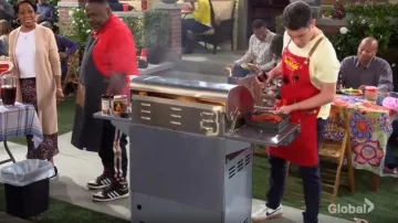 Nike Killshot 2 Leather worn by Dave Johnson (Max Greenfield) as seen in The Neighborhood (S06E01)