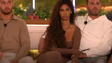 Maxi vestido Skims usado por Sophie Piper como se ve en Love Island: All Stars (T01E26)