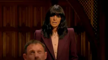 Anna Mason Sharp Jack­et worn by Claudia Winkleman as seen in The Traitors (S02E05)
