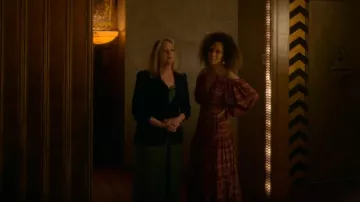 Robe Ulla Johnson Marguerite portée par Lena Adams Foster (Sherri Saum) dans Good Trouble (S05E17)
