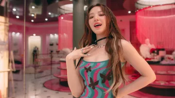 The butterfly print dress worn by Yeh Shu Hua in (여자)아이들((G)I-DLE) - '퀸카 (Queencard)' Official Music Video