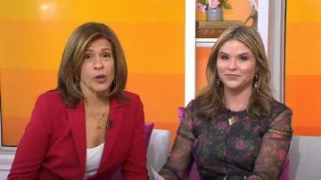 Vestido con estampado floral de Di Lorenzo Serafini usado por Jenna Bush Hager como se ve en Today with Hoda & Jenna el 13 de febrero de 2024