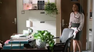 Babaton Chisel Skirt worn by Janine Teagues (Quinta Brunson) as seen in Abbott Elementary (S03E03)