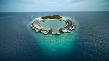 Kudadoo Maldives Private Island in Lhaviyani Atoll as seen in The Reluctant Traveler with Eugene Levy (S01E05)