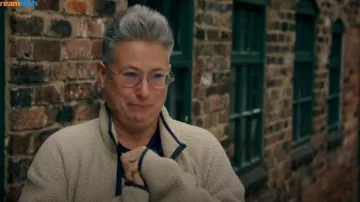 Patagonia Fleece Jack­et as seen in The Great Pottery Throw Down (S07E06)