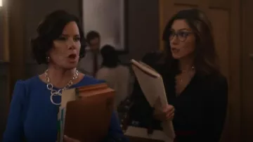 Blusa de Joie Tariana usada por Susan (Inga Schlingmann) como se ve en So Help Me Todd (T02E01)
