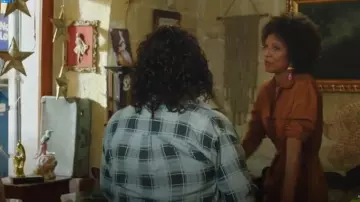 Mono de S.oliver Ceintuyour usado por (Margeaux Lampley) como se ve en Los misterios de Madame Blanc (T03E04)