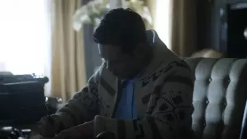 Pendleton Le pull original pour hommes Westerley porté par le Dr Ben Song (Raymond Lee) tel qu’on le voit dans Quantum Leap (S02E10)