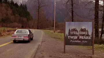 "Welcome to Twin Peaks" sign on Reinig road, Snoqualmie in Washington as seen in Twin Peaks TV series
