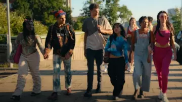 Urban Outfitters Lyla Pants worn by Becca (Lauryn Ajufo) as seen in Everything Now (S01E06)
