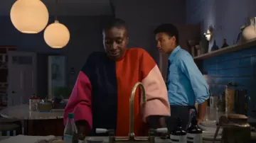 Roskanda Color Block Sweater worn by Viv (Vivienne Acheampong) as seen in Everything Now (S01E06)