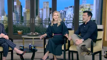 Robe mi-longue Rachel Comey Lyss portée par Kelly Ripa comme on le voit dans LIVE with Kelly and Mark le 16 février 2024