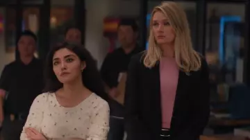 Ceinture ovale à cadre portée par Kate Whistler (Tori Anderson) dans NCIS : Hawaï (S03E02)