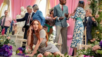 Cinturón Maje doble M usado por Maddie Kelly (Lindsay Lohan) como se ve en Irish Wish