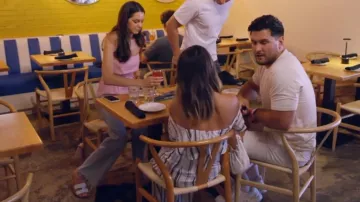 Steve Madden Hadyn Cuir blanc porté par Ally Lewber comme on le voit dans Vanderpump Rules (S11E04)