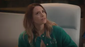 Zara Bead­ed Knit Cardi­gan worn by Dr. Sam Griffith (Sophia Bush) as seen in Good Sam (S01E06)