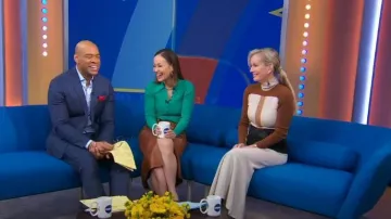 Chloe Pull à col roulé ajusté en intarsia en laine légère porté par Jennifer Ashton dans Good Morning America le 20 février 2024