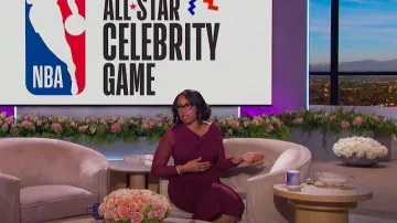 Diane von Furstenberg Rich Robe moulante à manches longues à une épaule portée par Jennifer Hudson dans The Jennifer Hudson Show le 21 février 2024