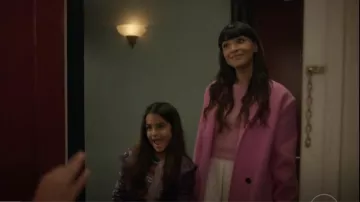 Helmut Lang Doubleface Blazer Coat worn by Sam (Hannah Simone) as seen in Not Dead Yet (S02E03)